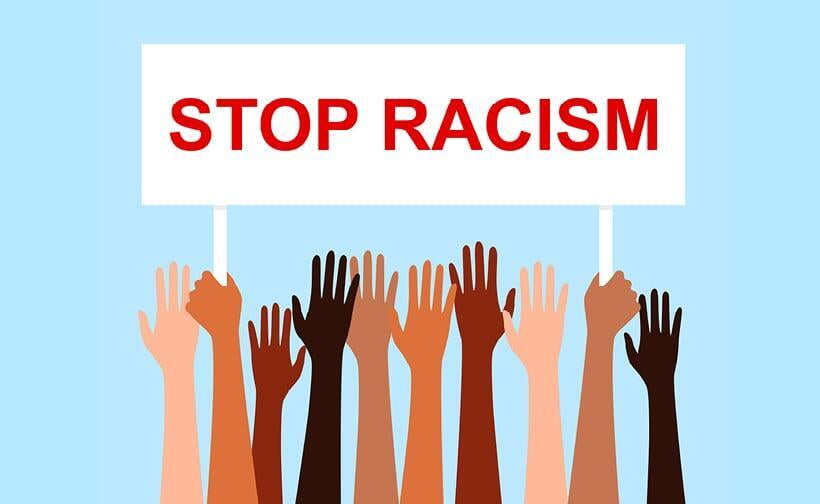 Paternalisme en racisme gaan hand in hand | Maarten Gorter